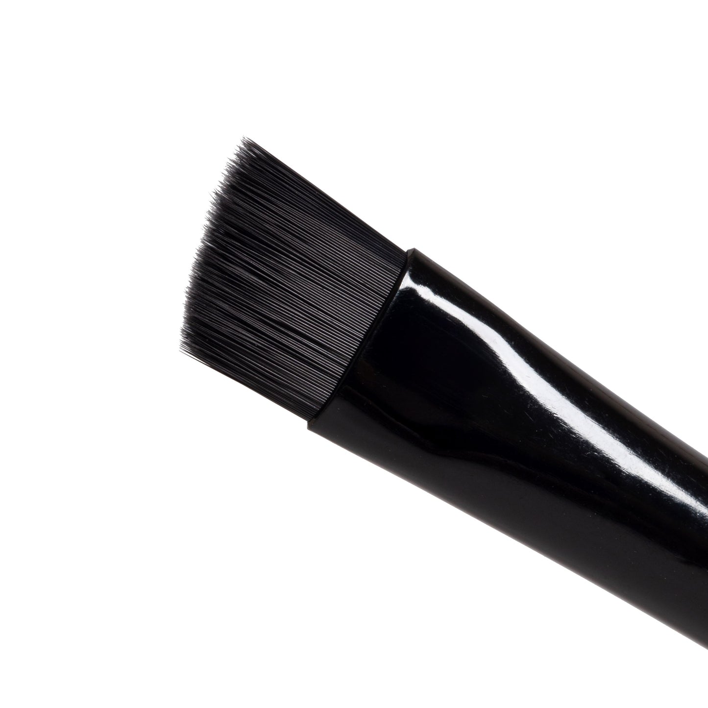 ElleeBRUSH Angle Tip tool with angled synthetic bristles, designed for precise eyebrow tinting, sharp line creation, and gentle lotion removal during lash lifts and laminations.