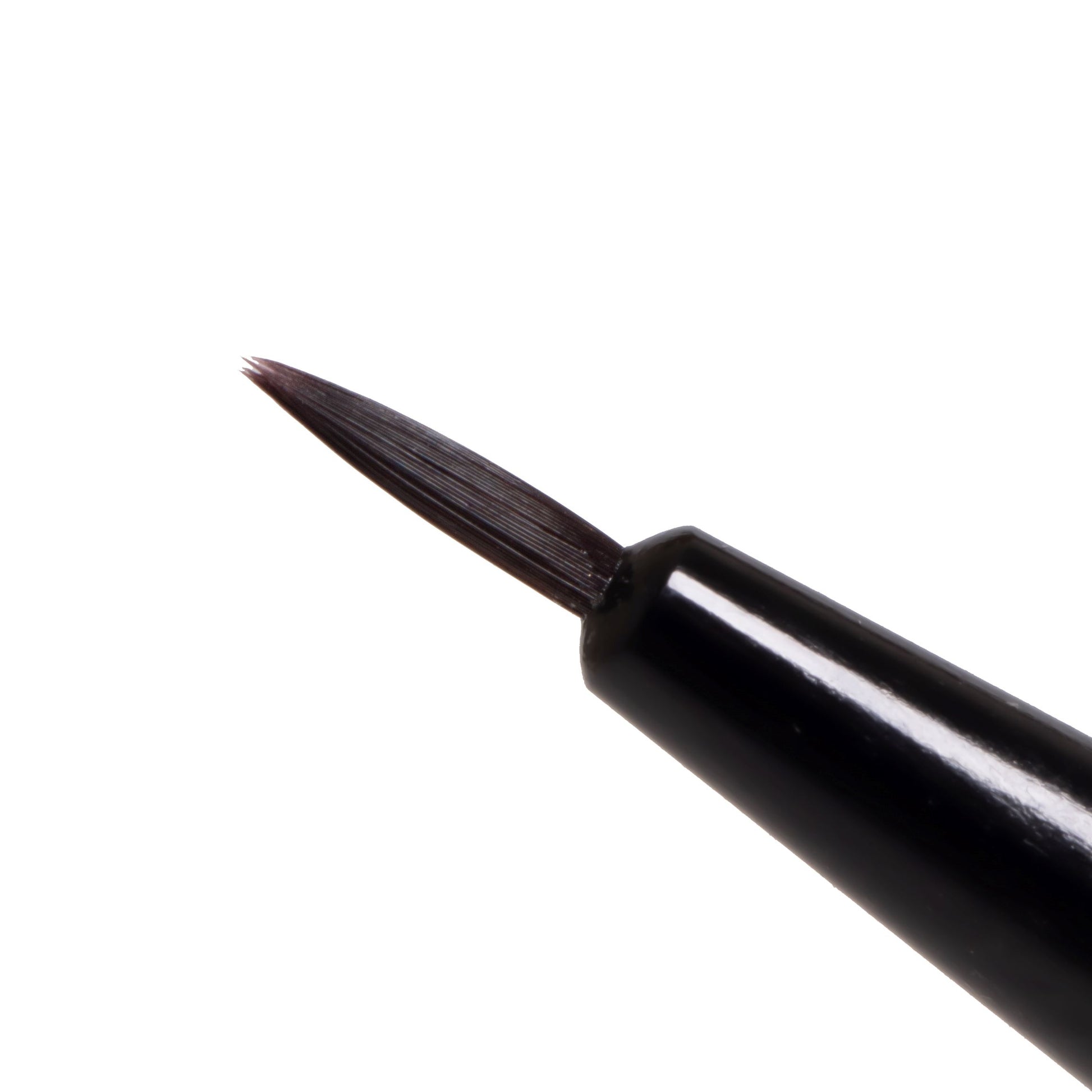 ElleeBRUSH Fine Tip tool with slim, tapered synthetic bristles, designed for precise product application on short lashes, outer corners, and delicate areas during lash lift treatments.