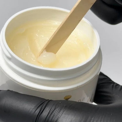 Ellee Shield Protective Balm 100g tub for skin protection during lash and brow tinting treatments.