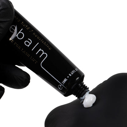 20ml jar of Elleebana Ellee-Balm vegan lami balm adhesive, formulated with amino acids, plant proteins, and jojoba oil to secure lashes during lift services without interfering with lotion processing time.