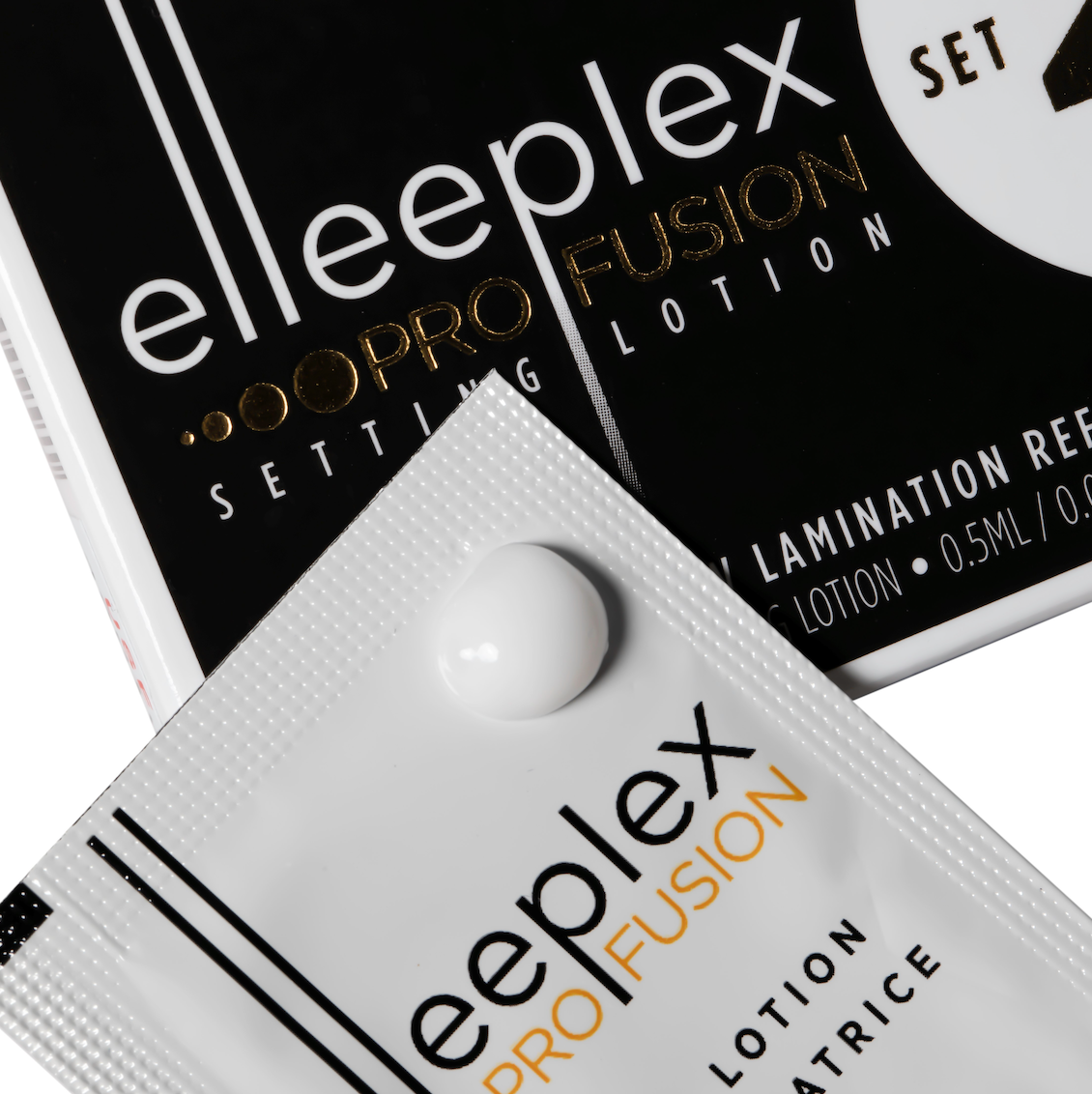 Pack of 10 individual Elleeplex Step 2 SET sachets for lash lift and brow lamination, designed to reform disulphide bonds and set hair in its new shape.